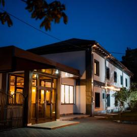 BAVA Hotel、Tecuciのホテル