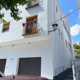 Mulhacen Apartment, hotel Trevélezben
