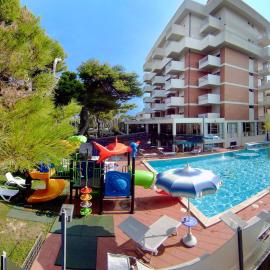 Hotel Atlantic, hotel u gradu Đulijanova