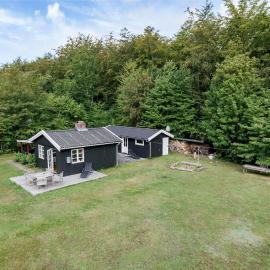 4720-Ronne-Stampen-Vej-2-Hus-18, hotel di Rønne
