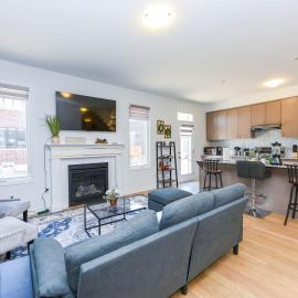 Brand New 7beds-kingbedsfamilysleep15playtable, hotel en Milton