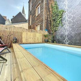 Piscine, Sauna & Balnéo au cœur de Rouen, ξενοδοχείο στη Ρουέν