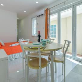 Hotel experience with daily housekeeping and laundry 2-Bedroom