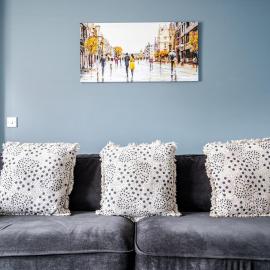 Cozy 2-Bed Home in Middleton