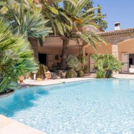 Prestigious 5-star garden villa, Hotel in Mougins