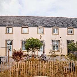 Vacances à l'école !, hotel in Cléden-Cap-Sizun