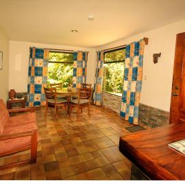 Casita Amapola, hotel in Tilarán
