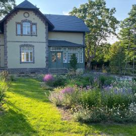 Design Villa Uckermark mit riesigem Garten, hotel en Ferdinandshof