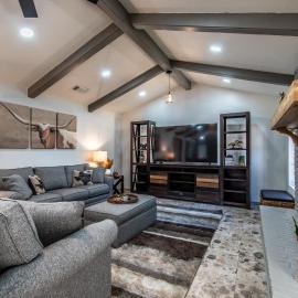 Texas Retreat on Ocean Drive Sleeps 19 with Hot Tub & Game Room