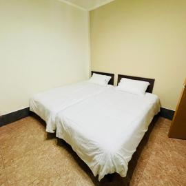 總兵招待所, hotel i Pu-pien