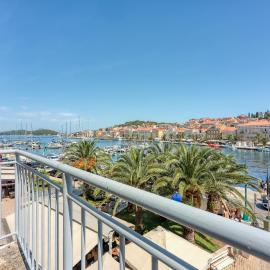 The Perfect View Penthouse Design Apt. - Happy Rentals