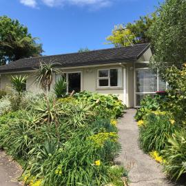 The Cottage on Hurford - New Plymouth, hótel í New Plymouth
