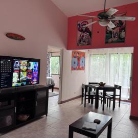 Birds of a Feather 2BR2BA Ocotal Coastal Retreat, hotel u gradu Ocotal