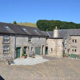 Church Farm Holiday Cottages, hotel v destinácii Alsop en le Dale