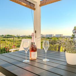Modern Family Apartment with Sea View & Terrace - 2 Min Walk to Beach