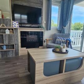 22 Bryn View - Davies Retreat, hotel in Prestatyn