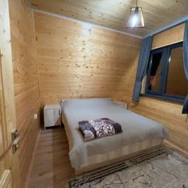 Keremet Karkyra Guest House, hotelli kohteessa Dzhergalan