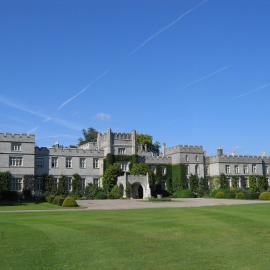 West Dean College, hotel di West Dean