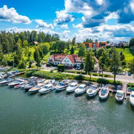 Amax Boutique Hotel, hotel di Mikołajki