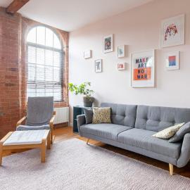 5 mins walk from centre, spacious city apt, open-plan – hotel w Nottingham