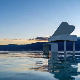 Dali Santorini Yuexin Seaview Hotel, hotel in Dali Ancient Town