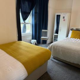 Family Room 5, hotel in Avonmouth