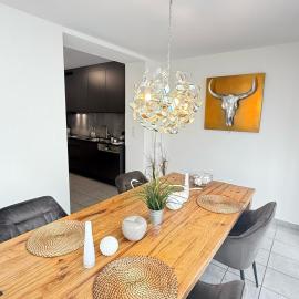 BASELiving apartment with PRIVATE GARDEN, hotel u gradu Münchenstein