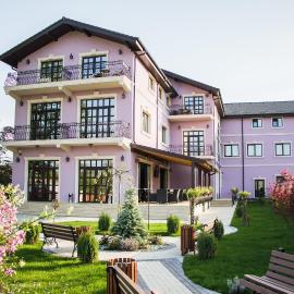 Marigab, hotel en Turceni
