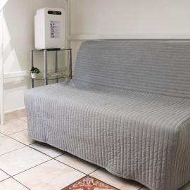 Charming bright studio near Paris, hotel in Pantin
