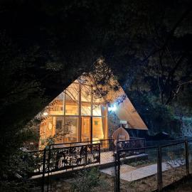 EcoCottage Didi Mindori - Among the Pines