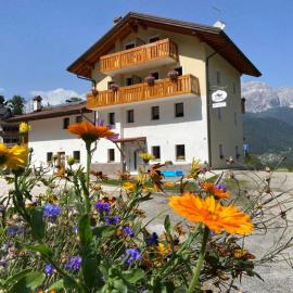 Le porte dell'agordino, hotel Zenich városában