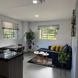 Primer piso con Garaje, hotel a Guatapé