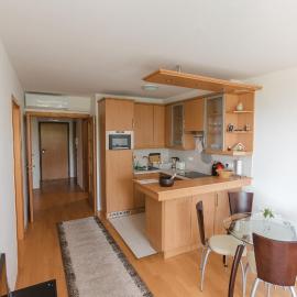 Golden Bridge Apartman and Wellness