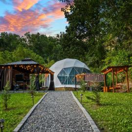 Luna Glamping، فندق في بيدجن فورج