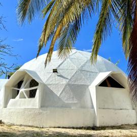 House with Pool, Rooftop, Terrace & Bar, AC, hotel em Chuburná