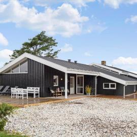 TV1363-Hirtshals-Oster-Kjulvej-40، فندق في هيرتسهلس