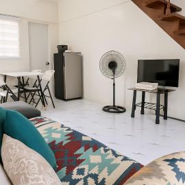 MiKasa Azul Transient House、Cabuyaoのホテル