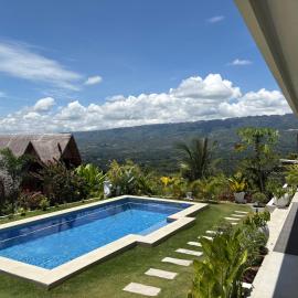 Sondela Cabin Lambug 3BR exclusive Villa, hotel in Badian