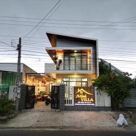 Mini Villa、ラジーのホテル