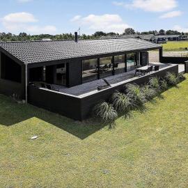 20151-Samso-Solsortevej-18: Nordby şehrinde bir otel