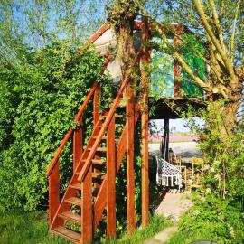 Sweet Treehouse