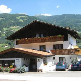 Pension Thalerhof, hotelli kohteessa Rifiano