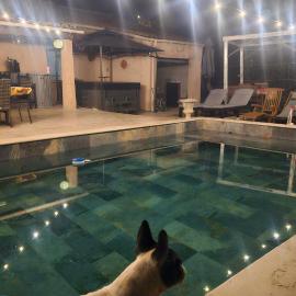 house, swimming pool, jacuzzi 6-8 people