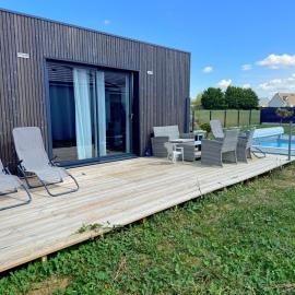 Tiny house - piscine et vélos, hotel v destinácii Vasselay