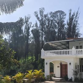 Pear Tree Luxe Entire 3BHK Villa - Only For Family, hotel in Kotagiri