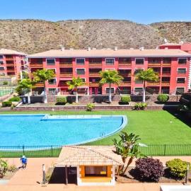 Apartamento de lujo en Residencial El Mocan, hotel in Palm-Mar
