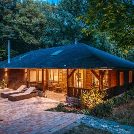 Gerecse Glamping, viešbutis mieste Tardos