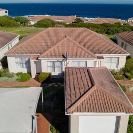 241 hermanus beach club, hotel u gradu Hermanus