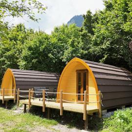 Traumhafter POD-L mit Seesicht - inklusive privatem Bad und Terrasse, hótel í Alpnach