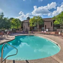 Relaxing Sedona Retreat - Walk to Shops & Trails, hotel a Sedona